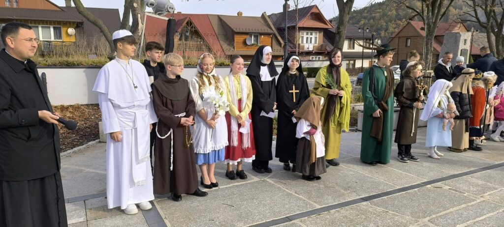 Grupa młodzieżowa z Tymbarku